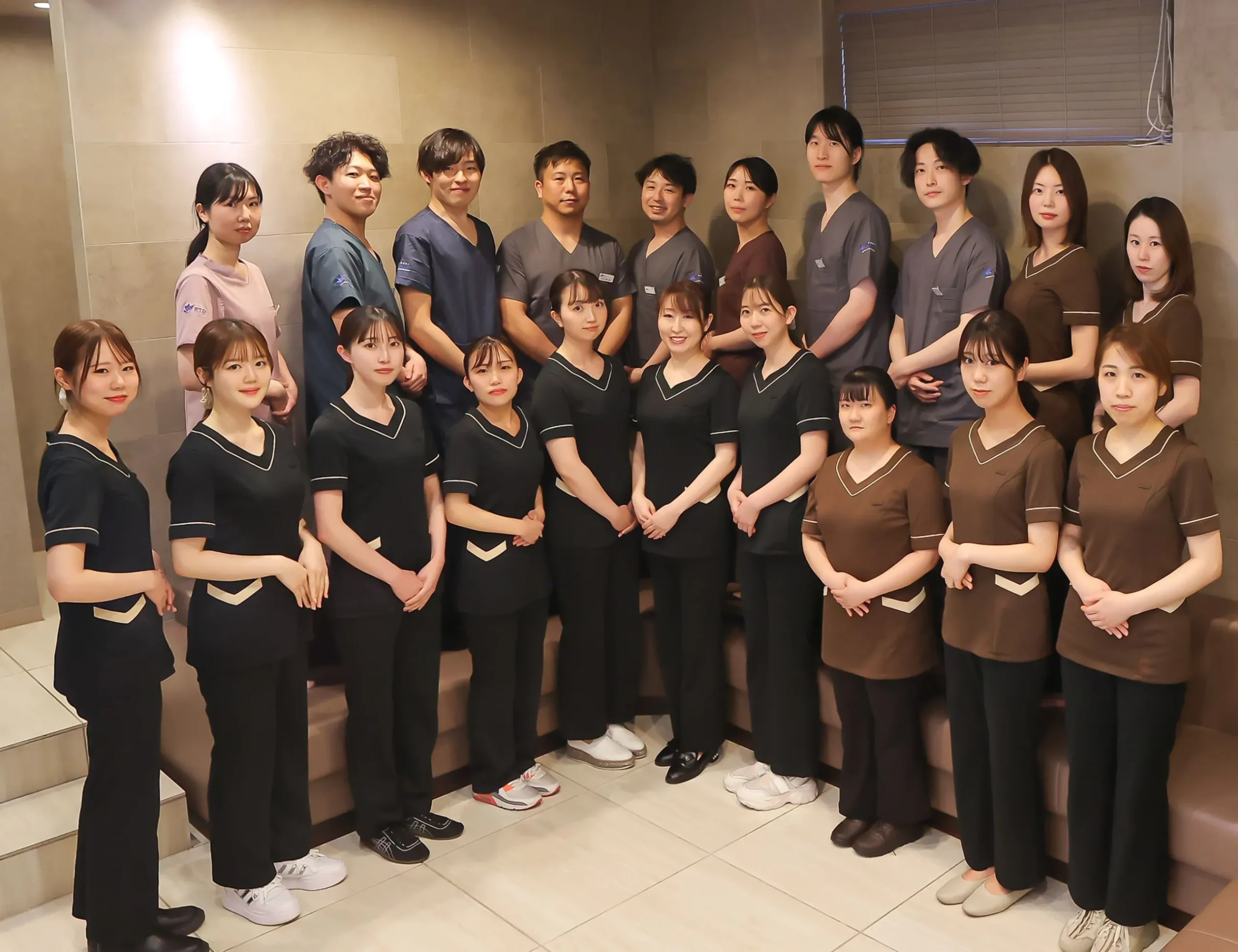  RYO JIMBO DENTAL 名古屋駅前歯科・矯正歯科　スタッフ